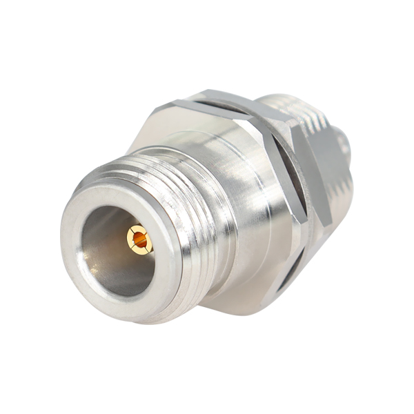 N母头转SMA母头 18GHz 穿墙式防水高频转接器