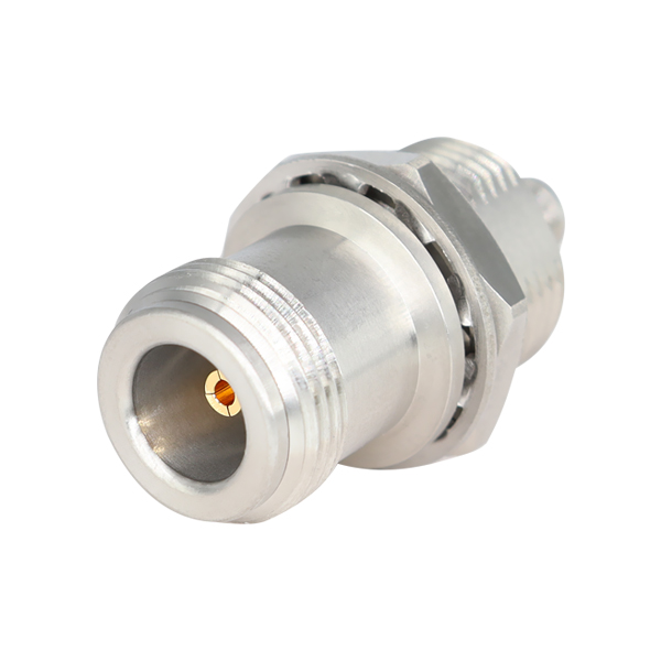 N母头转SMA母头 18GHz 穿墙式防水高频转接器