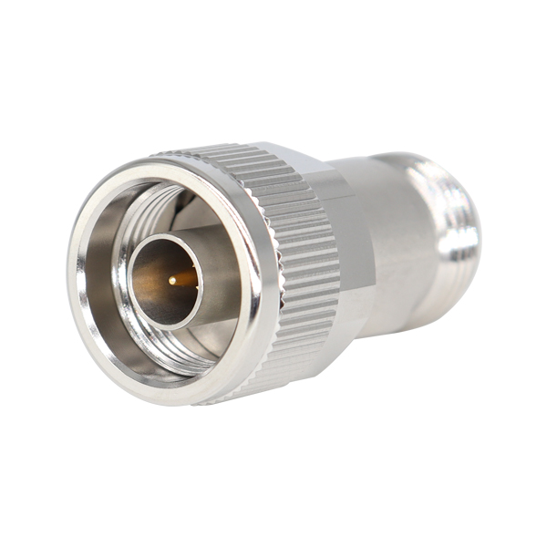 N公头转N母头 18GHz 高频转接器