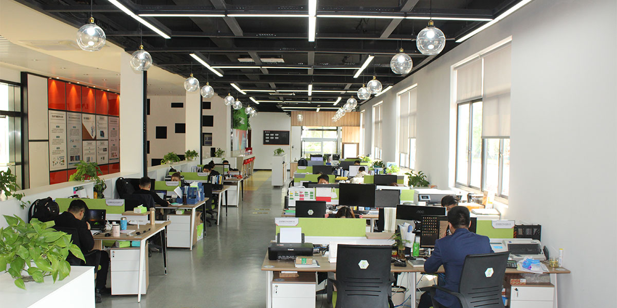 17c一起草
厂家